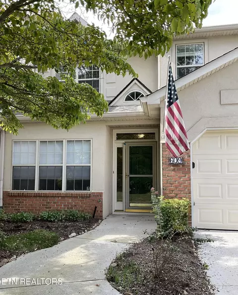 609 Chapel Point Ln #1, Knoxville, TN 37934