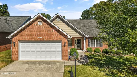 411 Woodlawn Gardens Way, Knoxville, TN 37920