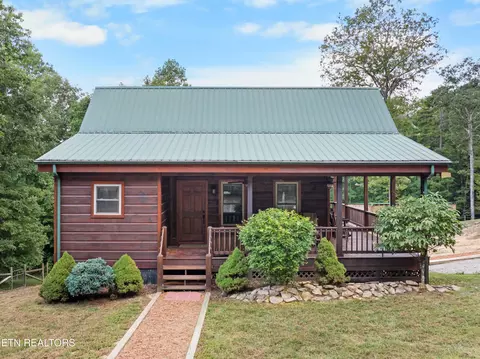604 Evergreen Ln, Jamestown, TN 38556
