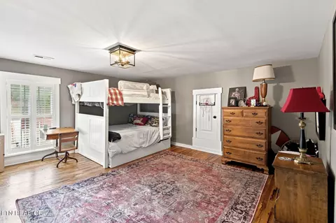 Bedroom - 1905 Spring St, Powell, TN 37849 photo 4 of 6