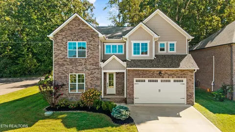 8504 Flowering Peach Ln, Knoxville, TN 37923