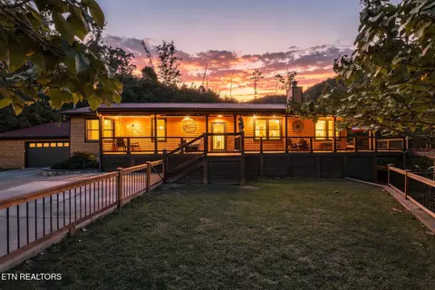 2029 Windy Ln, Sevierville, TN 37876