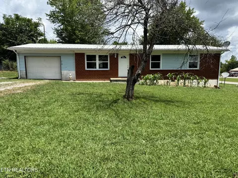 318 Sadie St, Jamestown, TN 38556