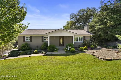 136 Westwood Dr, Clinton, TN 37716