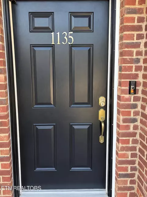 1135 Crested Springs Way, Knoxville, TN 37923