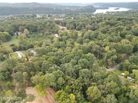Ridge Rd, Kingston, TN 37763
