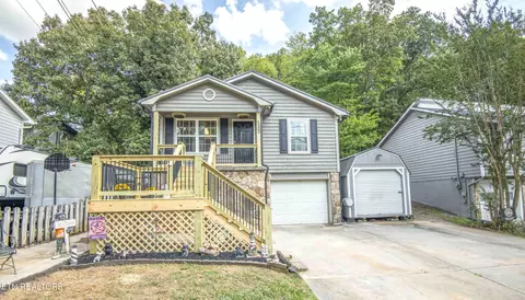 1520 Weeping Willow Ct, Knoxville, TN 37931