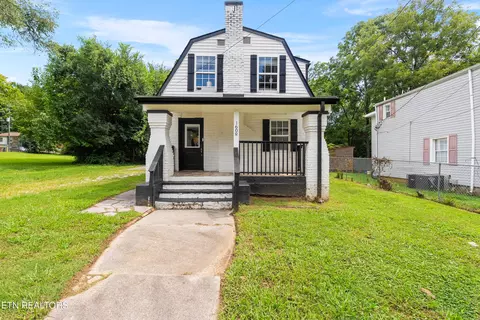 1608 Wilder Pl, Knoxville, TN 37915