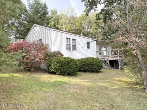 1910 Lantana Rd, Crossville, TN 38572