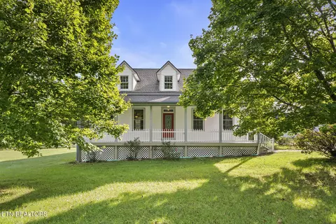 222 Andrews Ln, Crossville, TN 38555