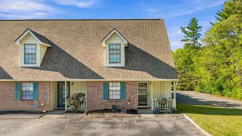 9029 Fountain Brook Ln #1, Knoxville, TN 37923