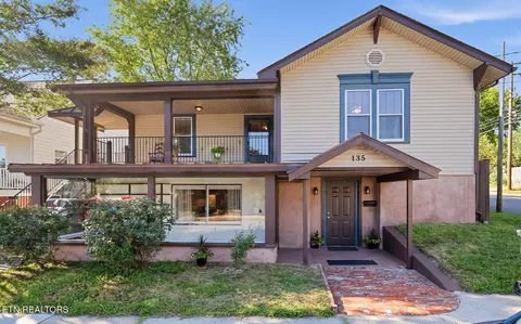 135 Emerald Ave, Knoxville, TN 37917