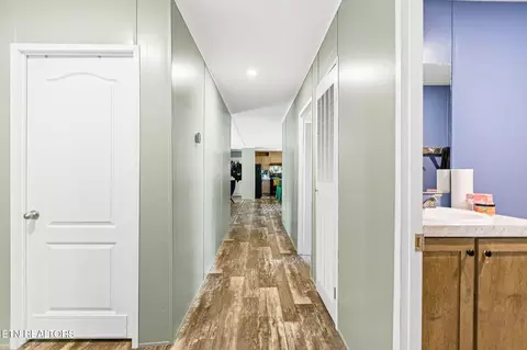 Entry Way - 650 Combs Rd, Rutledge, TN 37861 photo 2 of 3