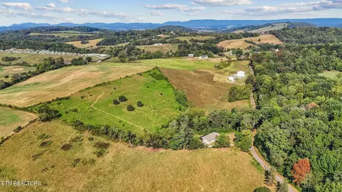 View/Area - 650 Combs Rd, Rutledge, TN 37861 photo 4 of 8