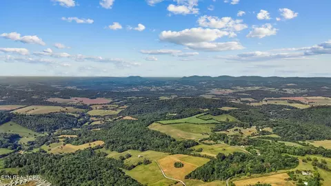 View/Area - 650 Combs Rd, Rutledge, TN 37861 photo 7 of 8