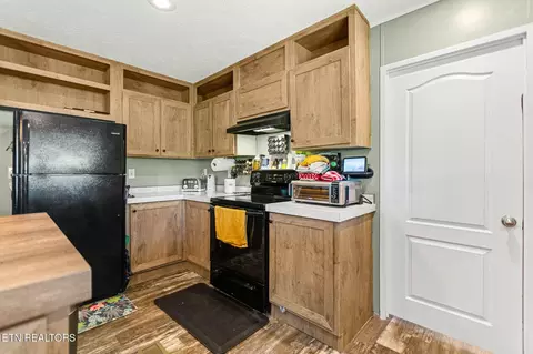 Kitchen - 650 Combs Rd, Rutledge, TN 37861 photo 6 of 6