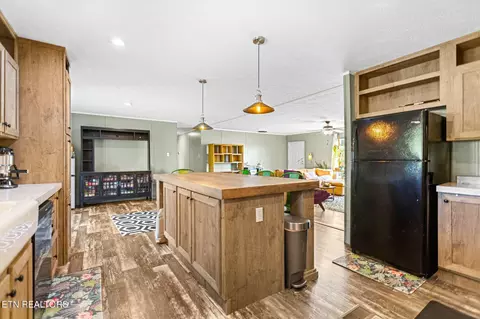 Kitchen - 650 Combs Rd, Rutledge, TN 37861 photo 3 of 6