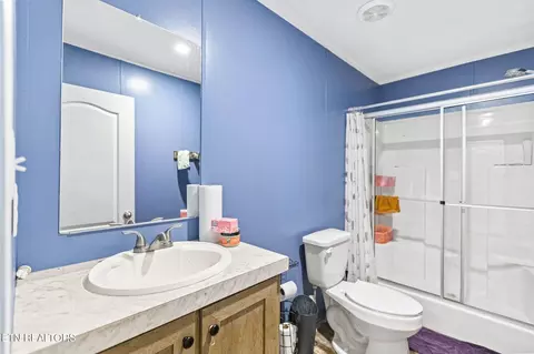 Bath - 650 Combs Rd, Rutledge, TN 37861 photo 5 of 7