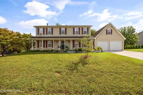 9212 Countryway Dr, Knoxville, TN 37922