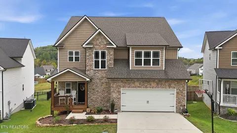 2211 Lulu Lizzy Ln, Knoxville, TN 37932
