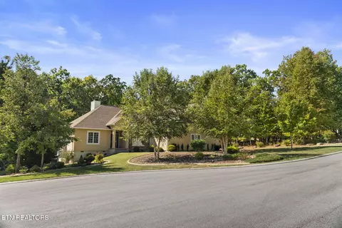 14 Maplewood Ct, Crossville, TN 38558