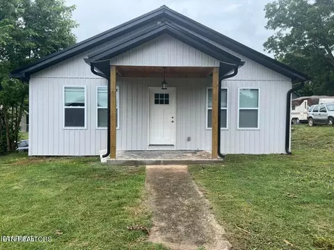 812 Monroe St, Sweetwater, TN 37874