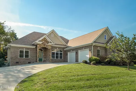 168 Elokwa Way, Loudon, TN 37774