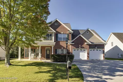 2906 Timber Green Ln, Knoxville, TN 37921