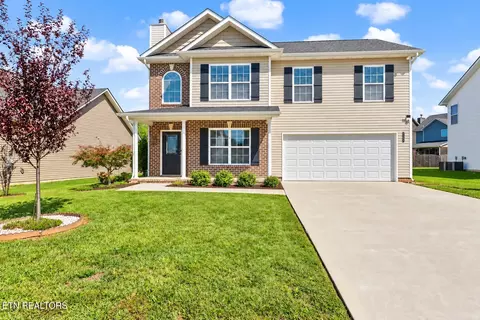1526 Indigo Dr, Maryville, TN 37803
