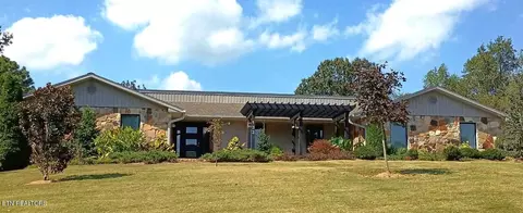 133 Baltimore Dr, Oak Ridge, TN 37830