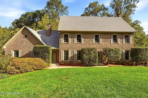 108 Amanda Pl, Oak Ridge, TN 37830