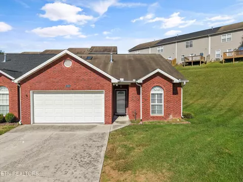 1143 Webster Groves Ln, Knoxville, TN 37909