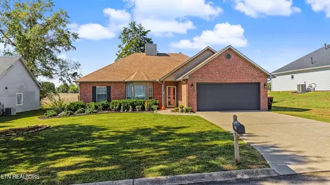 1405 Bens View Ct, Maryville, TN 37803