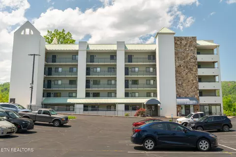 354 E Holly Ridge Rd UNIT 401, Gatlinburg, TN 37738