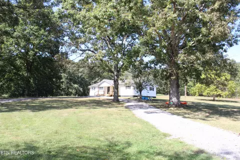 Exterior - 4121 Old Moss Rd, Baxter, TN 38544 photo 10 of 10
