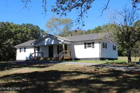 Exterior - 4121 Old Moss Rd, Baxter, TN 38544 photo 3 of 10