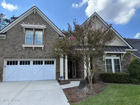 425 Chapel Grove Ln, Knoxville, TN 37934