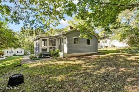 604 Florida Ave, Oak Ridge, TN 37830