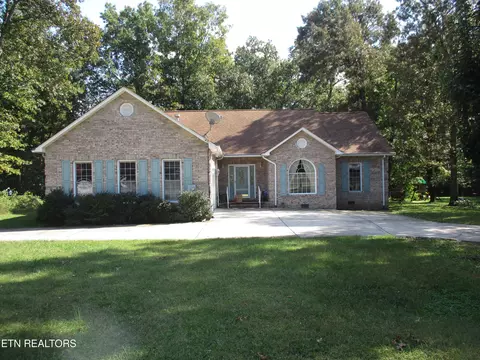 2155 Keno Dr, Crossville, TN 38572