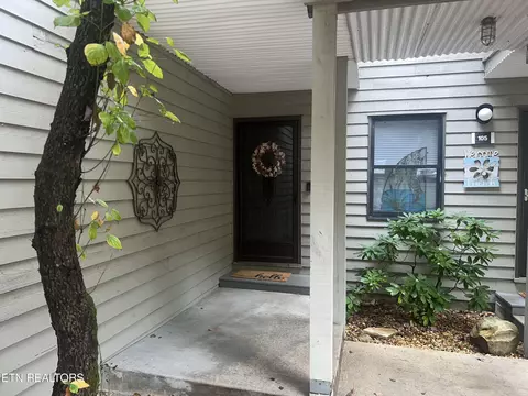 145 Moytoy Rd #103, Crab Orchard, TN 37723