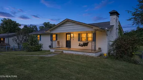 6909 Heatherbrook Dr, Knoxville, TN 37931
