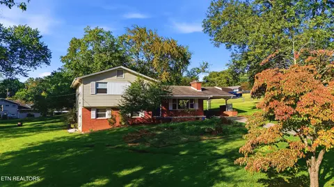 4417 Silverhill Dr, Knoxville, TN 37921