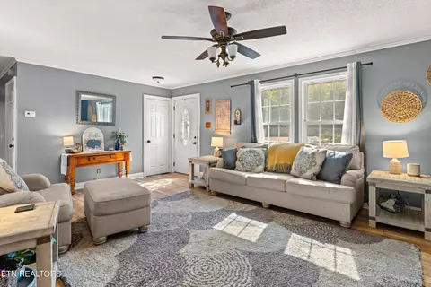 Entry Way - 168 Batley Loop Rd, Clinton, TN 37716 photo 1 of 1