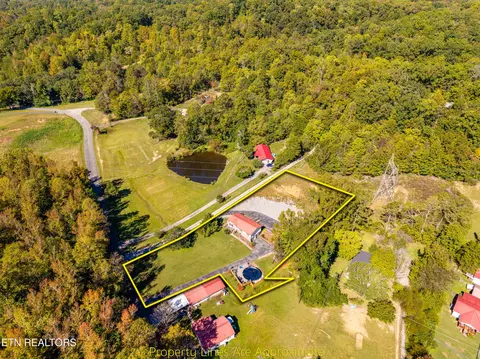 View/Area - 168 Batley Loop Rd, Clinton, TN 37716 photo 2 of 4