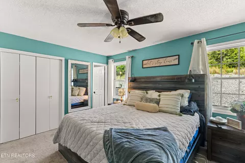 Bedroom - 168 Batley Loop Rd, Clinton, TN 37716 photo 2 of 2