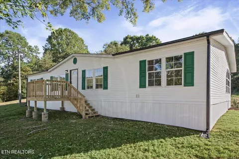 2807 Clouds Rd, New Tazewell, TN 37825
