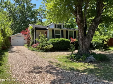 6520 S Northshore Dr, Knoxville, TN 37919