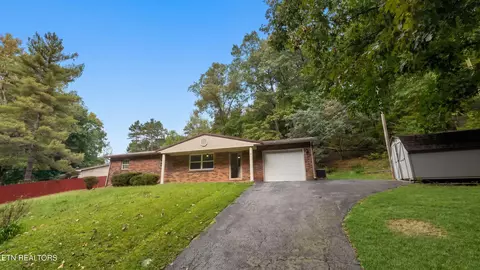 226 Parliament Rd, Harrogate, TN 37752