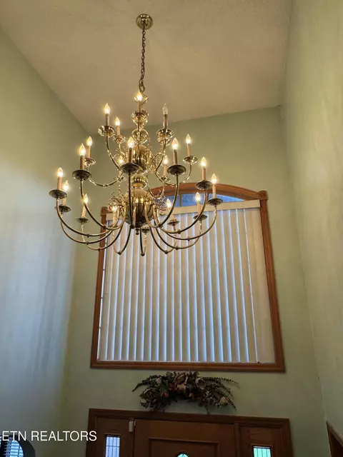 Entry Way - 2961 Forge Ridge Rd, Harrogate, TN 37752 photo 2 of 3