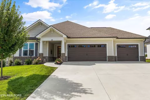 255 Trillium Tr, Lenoir City, TN 37771